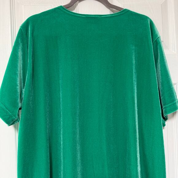 Quaker Factory Women's Green Velvet Embellished Top Size XL - Picture 9 of 10